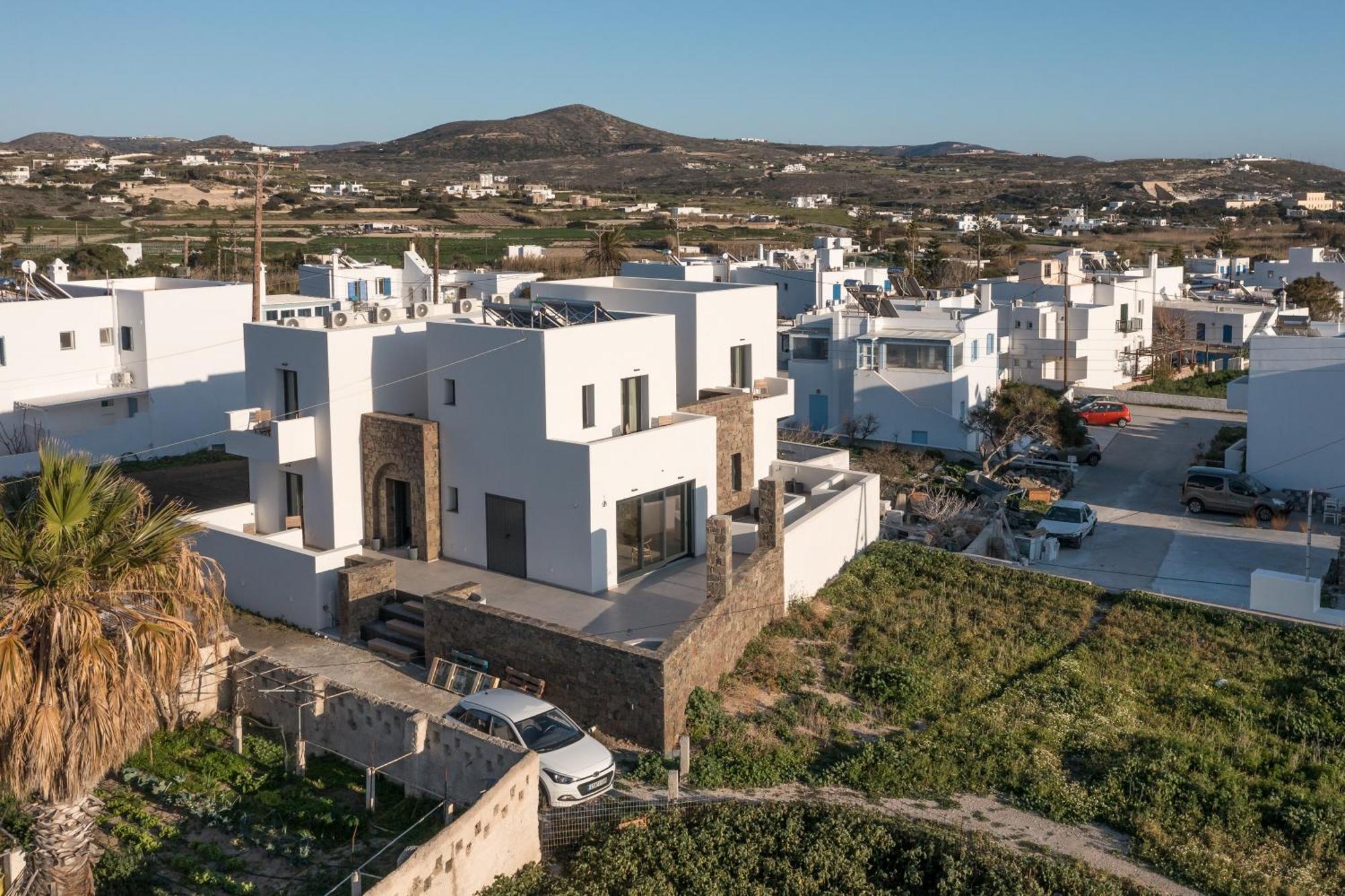 Afroessa Milos Adamantas Exterior photo